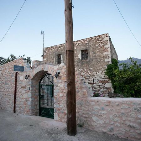 Charouda Country House Pyrgos Dirou Exterior photo