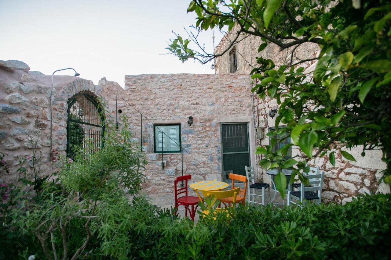 Charouda Country House Pyrgos Dirou Exterior photo